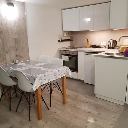 Apartament Lovely