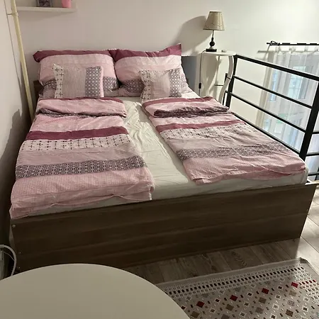 Lovely * بودابست