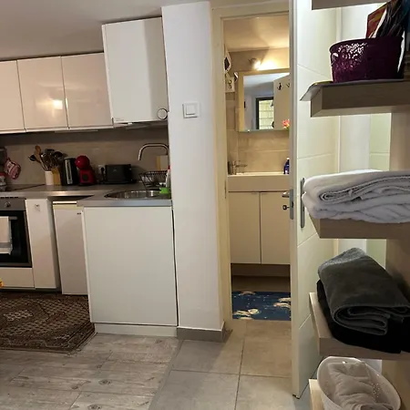 Lovely * بودابست