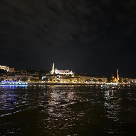 Lovely Budapeste